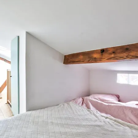 Cozy For 2 People - 20 Apartment